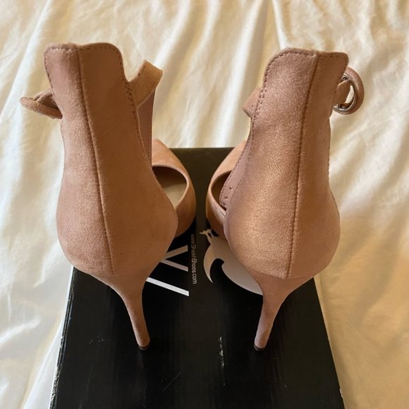 Forever21 Nude Ankle strap Heels (No Box) 🛍 - Picture 3 of 5